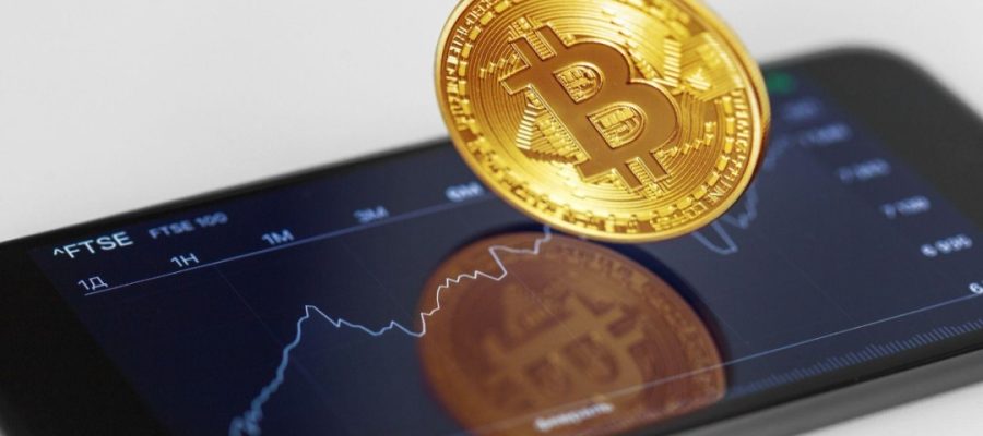 The Pros and Cons of Playing at Bitcoin Casinos